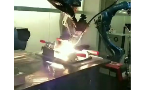 氬弧焊機(jī)器人，推拉絲脈沖鋁焊